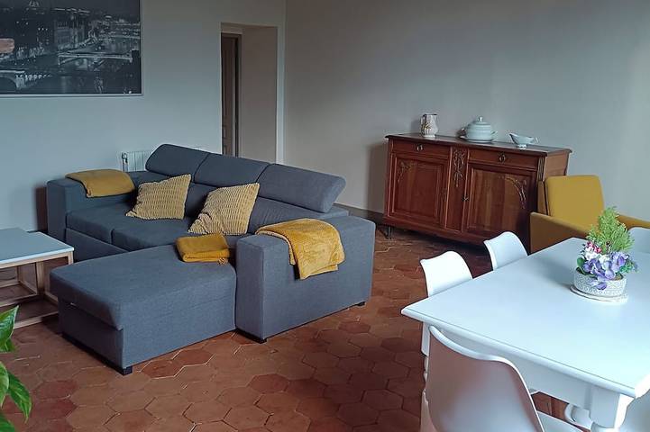 Location de vacances pour 10 personnes, animaux acceptés à Verdelais