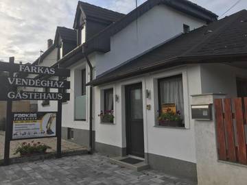 Gîte pour 4 personnes, avec terrasse ainsi que vue et jardin à Sopron