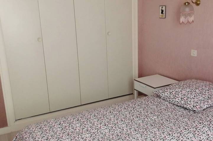 House for 5 people with swimming pool & enclosed garden, 300 m from port, beach, shops in Le Pouliguen, Côte d'Amour