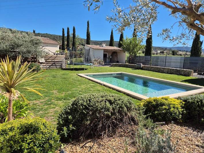 Maison de vacances pour 6 personnes, avec piscine ainsi que jardin et vue