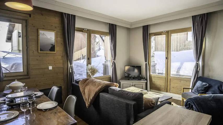 Chalet pour 7 personnes, avec Balcon ainsi que Terrasse et Piscine à Val Thorens - 2