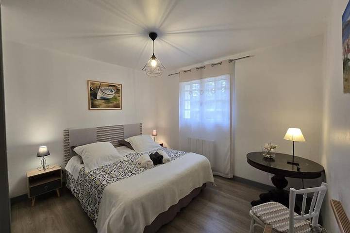 Gîte pour 8 personnes, avec jardin et terrasse à Villamblard - 4