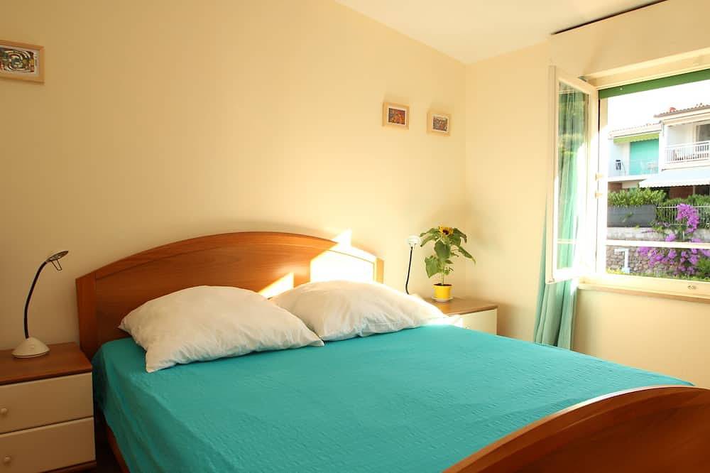Ganze Wohnung, Casa Bella: Charmante Wohnung mit Seeblick in Bardolino, Gardasee-Berge