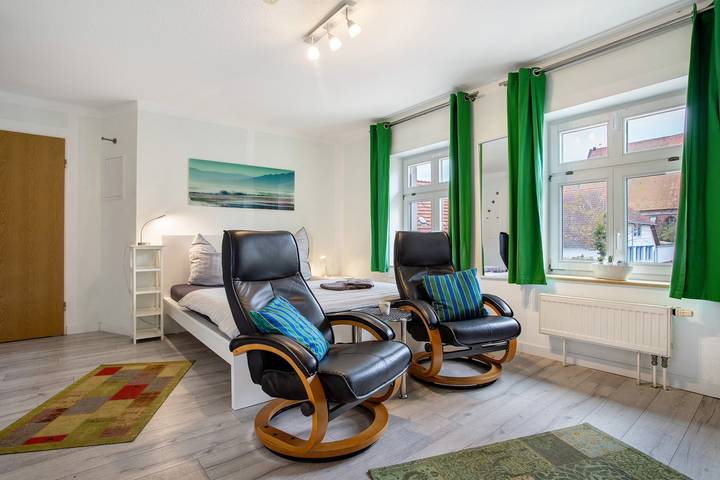Studio für 2 Personen, mit Balkon und Garten in Wiek