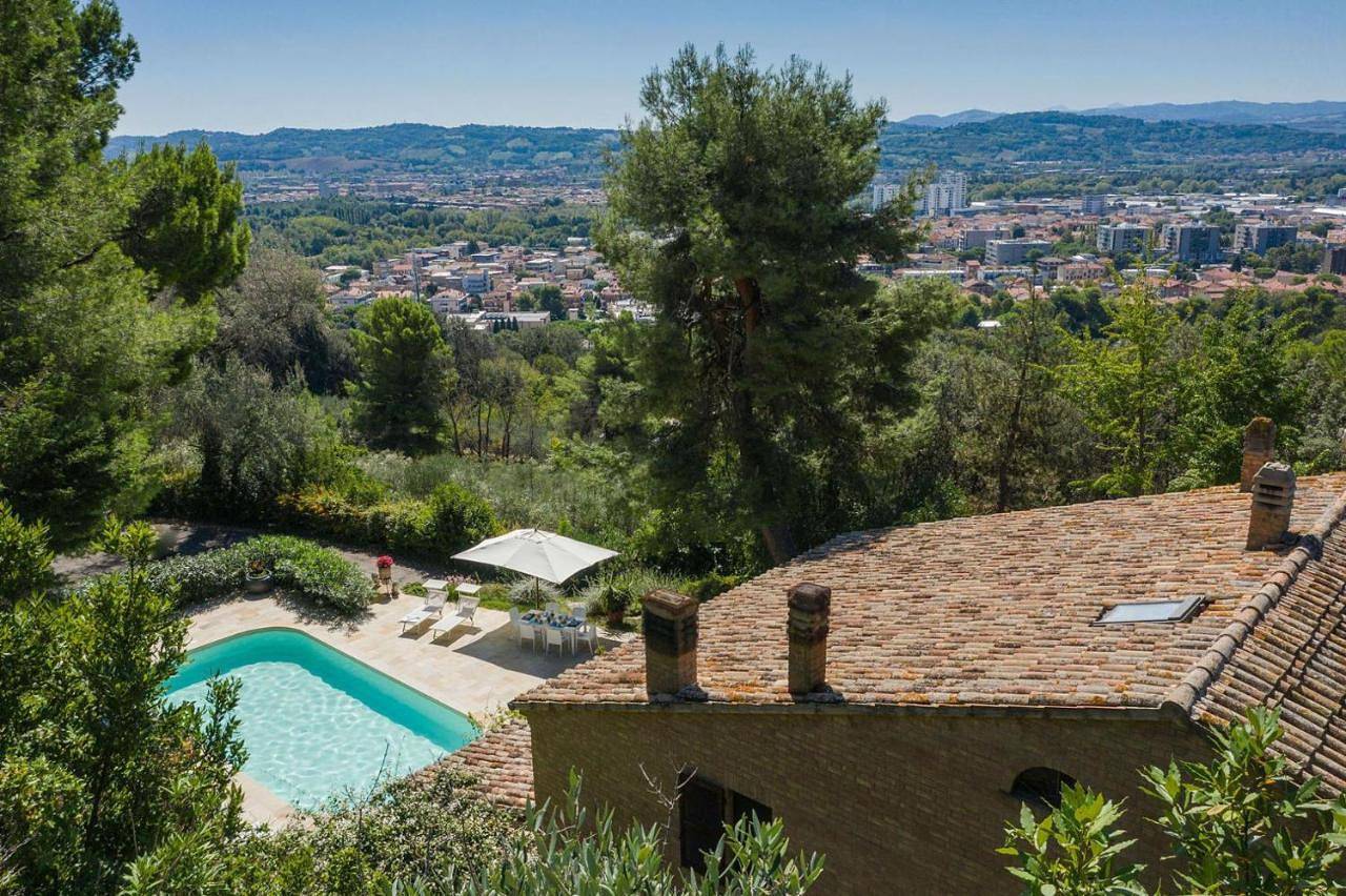 Villa Panorama in Pesaro, Valle del Metauro