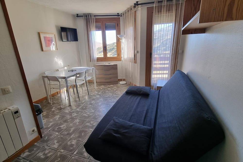 Entire apartment, Canigou 36- estudi-4 pers-balco- 10 m piste- Pas de la Casa in Pas de la Casa, Encamp