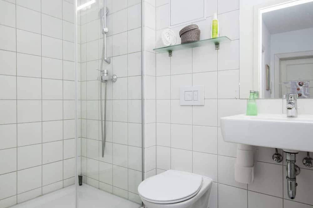 Ganze Wohnung, Mooeve Boxi 05 - Comfy Apartment with balcony in Friedrichshain - Kreuzberg, Berlin
