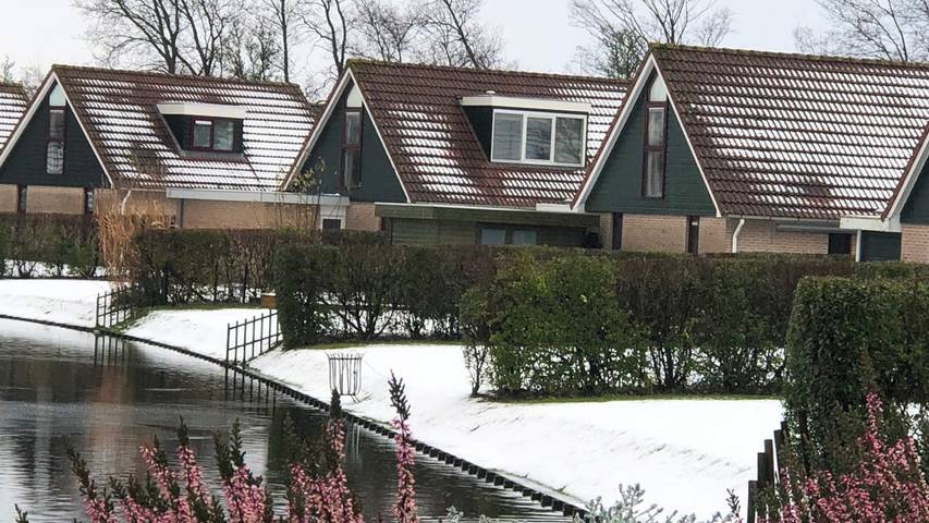 Vakantieappartement voor 4 personen, with terras and zwembad as well as tuin, met huisdier in Heinkenszand