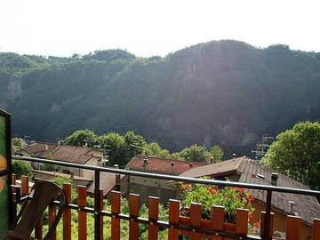 Cottage pour 2 personnes, avec terrasse ainsi que jardin et vue, animaux acceptés à Camugnano