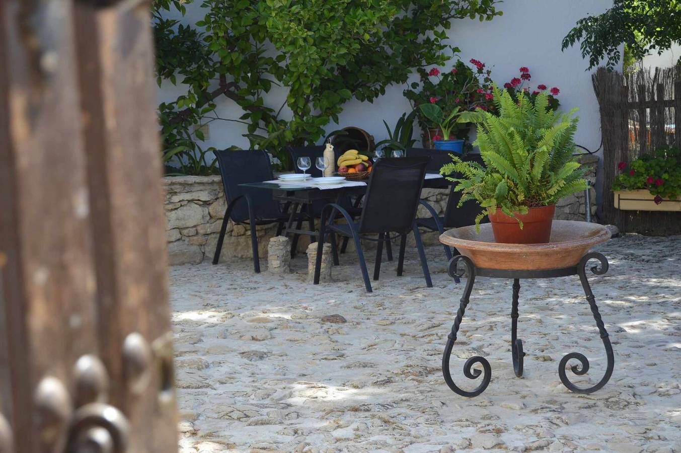 Tïpica Casa Andaluza De Vacaciones Con Piscina Privada Rodeada De Olivares in Fuentes de Cesna, Algarinejo