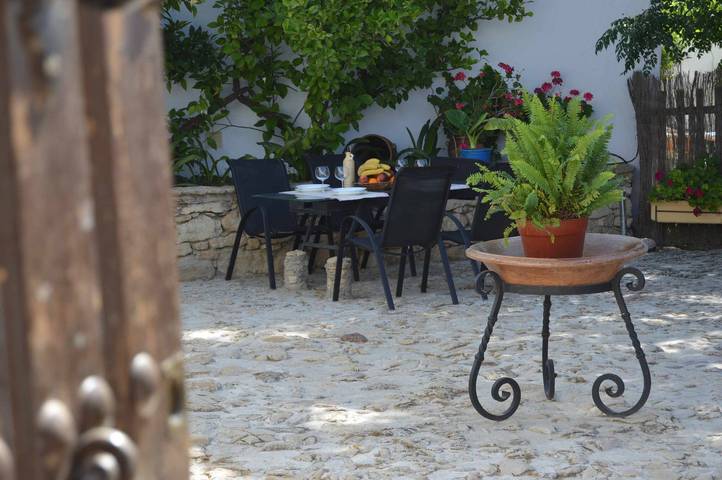 Casa rural para 8 personas, con vistas además de balcón y jardín en Algarinejo - 3