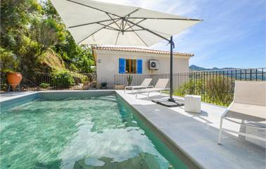 Ferienhaus mit Meerblick für 10 Personen, mit Terrasse und Garten sowie Pool auf Korsika
