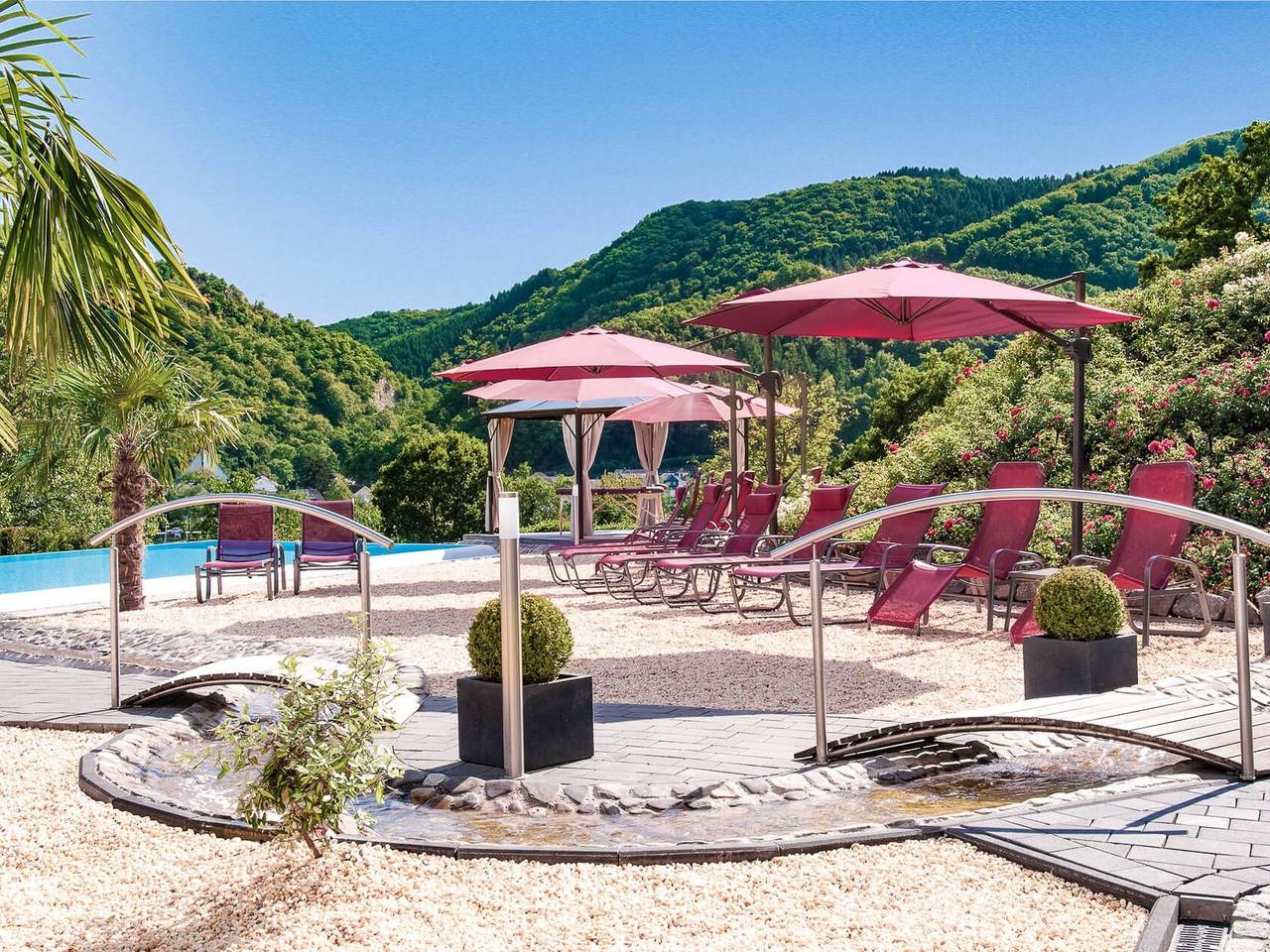 Moselstern****Parkhotel "Krähennest" Spa & Wellness - Doppelzimmer mit Balkon in Burg Eltz, Löf