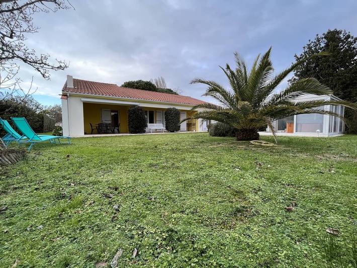 Location de vacances pour 10 personnes, avec Terrasse et Jardin à Le Grand-Village-Plage