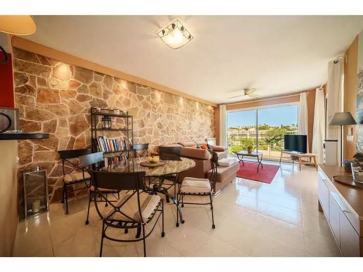 Ferienwohnung für 6 Personen, mit Terrasse und Pool in Cala Anguila - 2