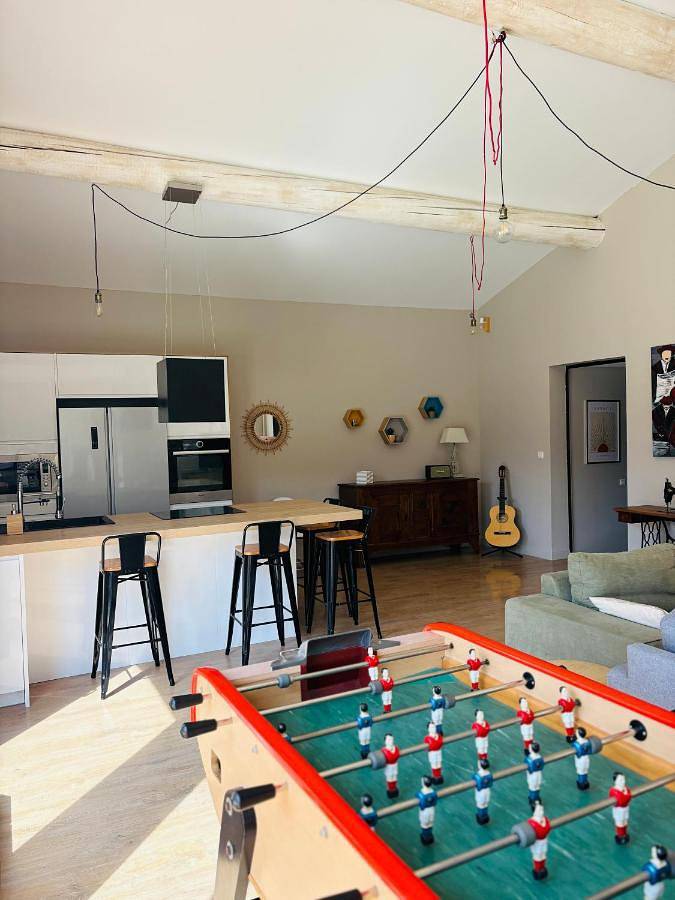 Appartement de vacances pour 4 personnes, avec Terrasse ainsi que Piscine et Vue