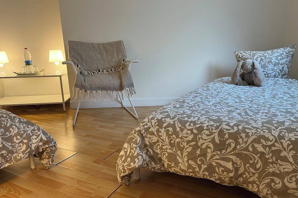 Entire apartment, Le Jardin Chamberlin Guest house, apartment les magnolias in Savigny-sur-Orge, Essonne