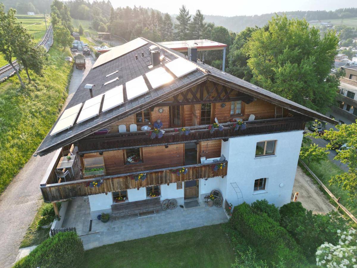 Ganze Wohnung, Two-Bedroom Apartment with Balcony (4 Adults) in Stubaier Alpen, Mutters