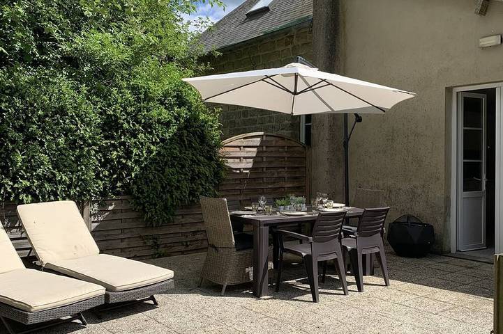 Gîte pour 6 personnes, avec jardin et piscine