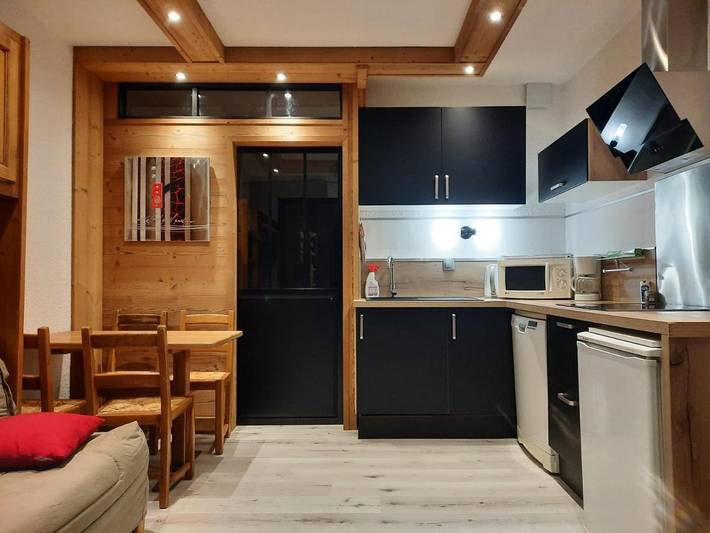 Gîte pour 6 personnes, avec jardin ainsi que vue et piscine à Praz de Lys - 4