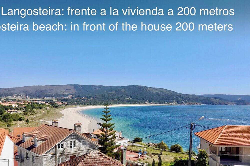 Entire apartment, Climatic shelter in Finisterre in front of the beach 🏖️ in Fisterra, Costa da Morte