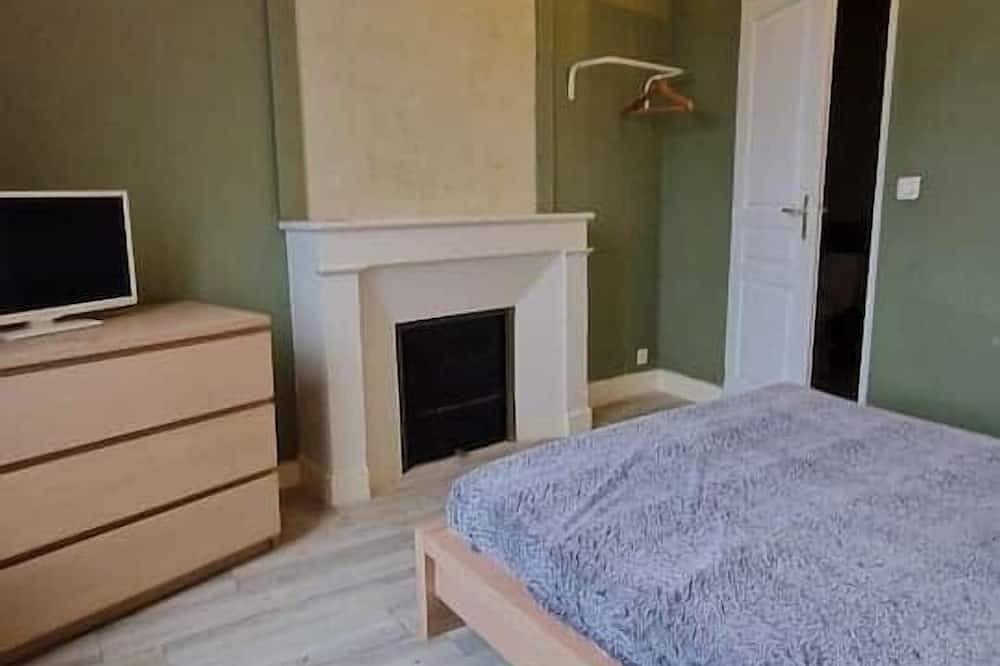 Apartamento entero, The Family in the heart of the Loire Valley Chinon in Chinon, Valle del Loira