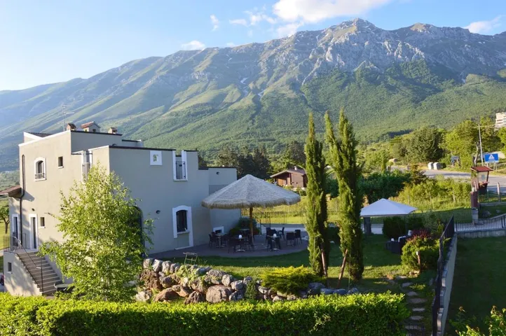 Casa de huéspuedes para 2 personas, con jardín y vistas - 1