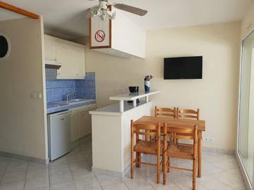 Gîte pour 4 personnes, avec vue ainsi que vue sur le lac et balcon à Dienville