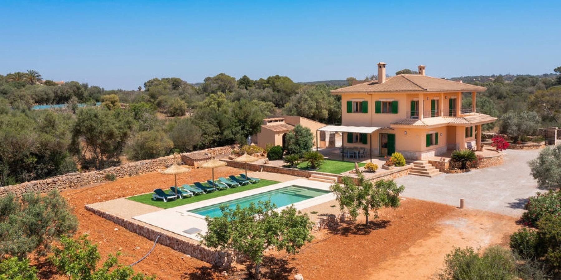 Villa Hort de Can Rafalet avec vue sur les montagnes, piscine & Wi-Fi in Ses Salines, Côte de Majorque