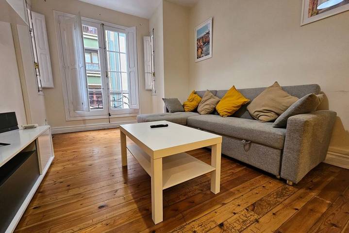 Apartamento entero, 135B2 Precioso Apartamento en Playa in Distrito Centro (Gijón), Gijón
