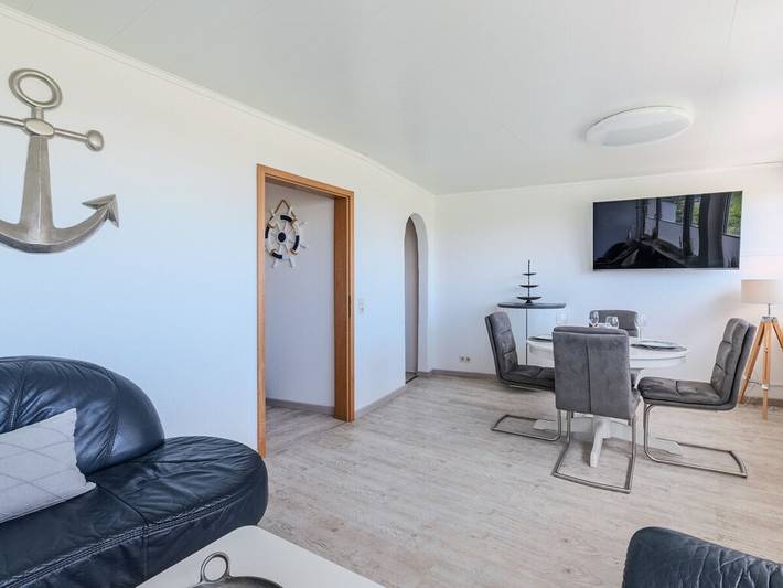 Ferienhaus für 4 Personen, mit Balkon und Garten in Döse - 2