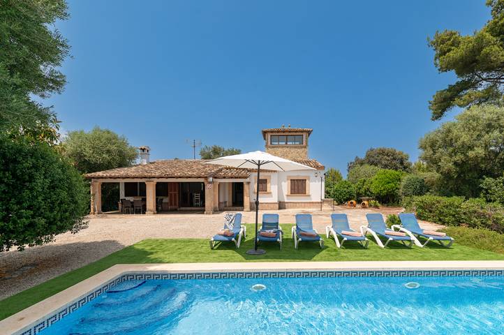 Ferienhaus für 6 Personen, mit Terrasse und Garten in Playa de Muro - 2