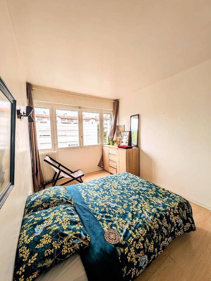 Double Room with Shared Bathroom in Anglet, Région de Bayonne