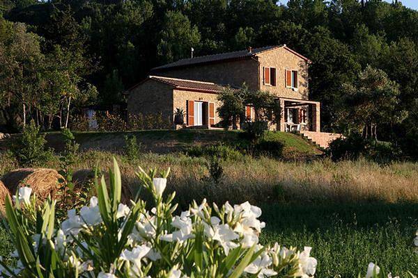 Holiday House in Montescudaio with Private Parking in Montescudaio, Etruskische Küste