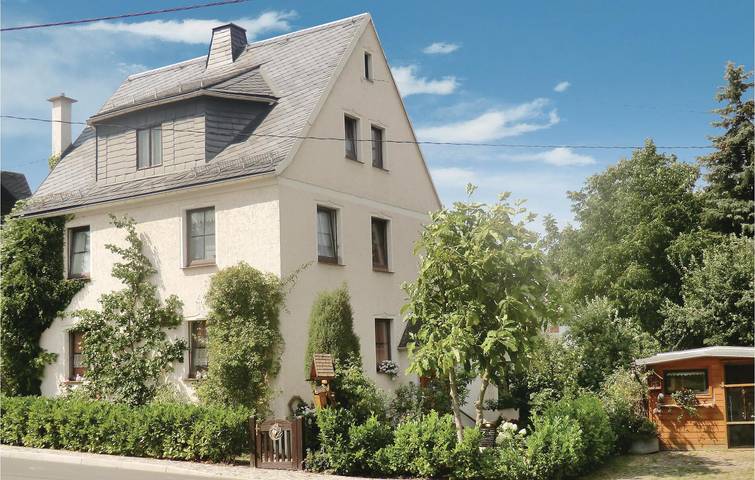 Ferienwohnung für 4 Personen, mit Terrasse und Garten im Erzgebirge