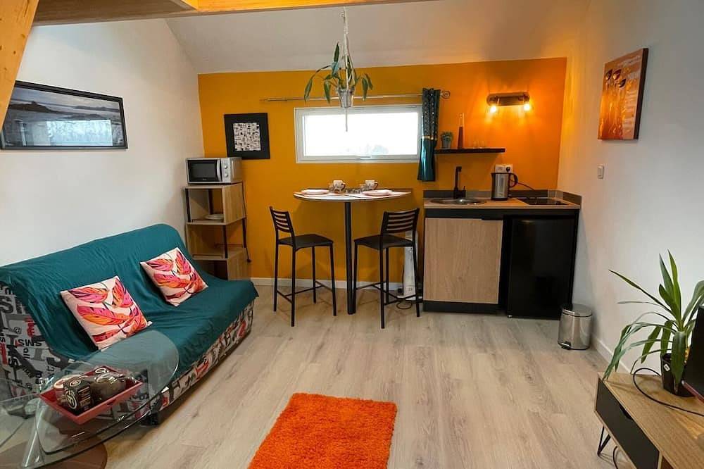 Ganze Wohnung, Independent studio with mezzanine in Liffré, Rennes und Umgebung