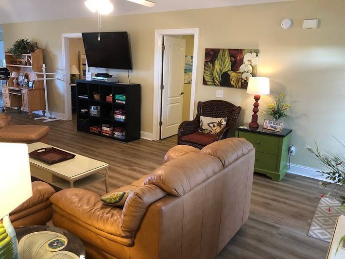 Vacation rental for 10 people, with yard and balcony in North Myrtle Beach