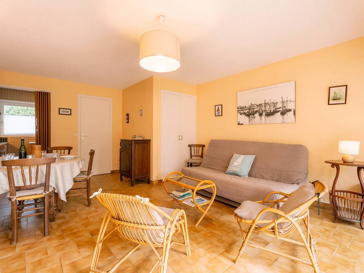 Ganze Wohnung, Gemütliche 2-Zimmer-Wohnung für 5 Personen, nur 250m vom Strand entfernt mit Terrasse und Garten in Carnac Plage, Carnac