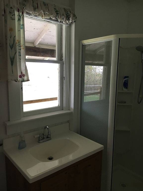 Cottage Rentals for 4 Guests in Alberta, Canada