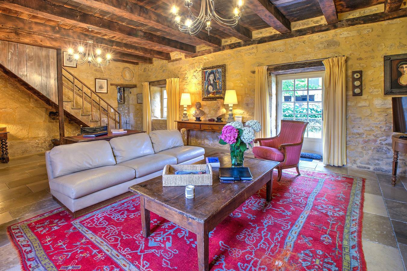 Country House "La Bourgeoisie" with Private Pool, Terrace, and Wi-Fi in Domme, Périgord Noir
