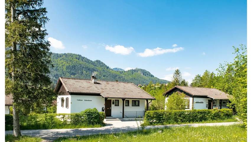 Ferienhaus für 5 Personen, mit Pool und Garten, mit Haustier am Weißensee