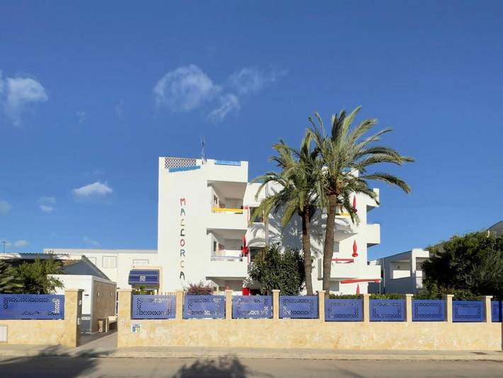 Ferienhaus für 3 Personen, mit Balkon und Terrasse sowie Garten in Cala Millor