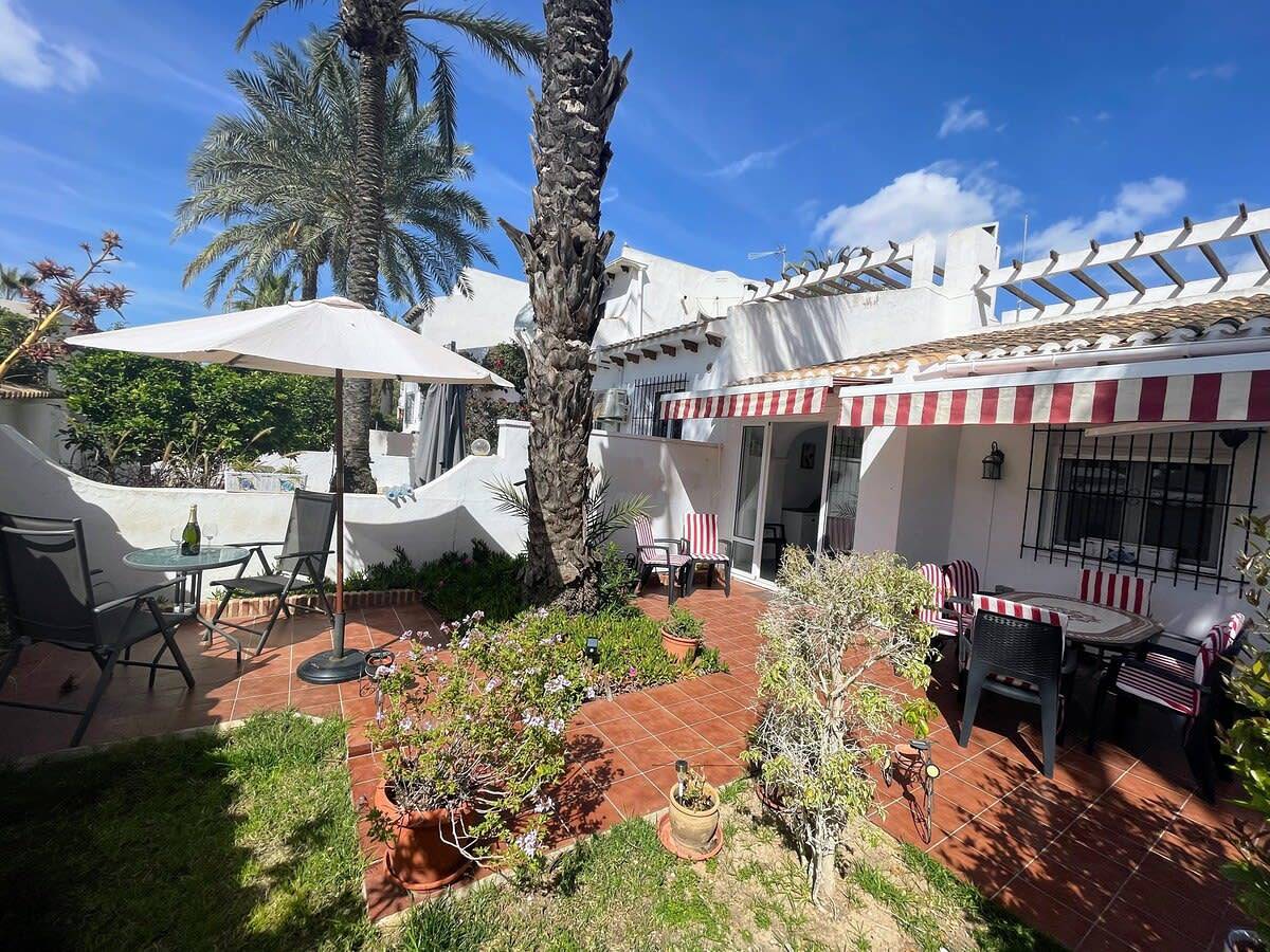 Bungalow para 4 personas con piscina in Orihuela, Costa Blanca