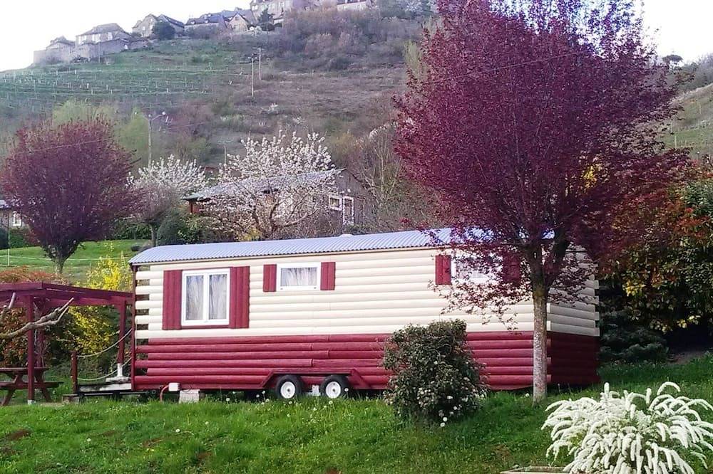 Roulotte de la Frégière Manège in Clairvaux-d'Aveyron, Aveyron