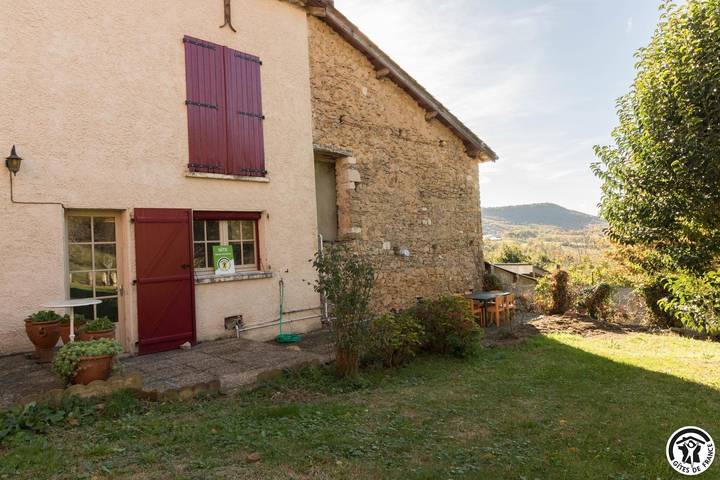 Gîte pour 4 personnes, avec Terrasse et Jardin