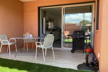 Gîte pour 2 personnes, avec terrasse dans Pinarellu