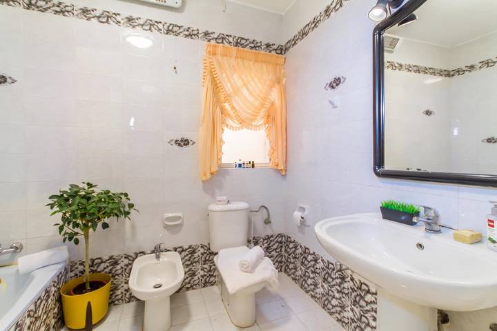 Swieqistay room7 shared bath - Paceville in San Giljan, Ilha de Malta