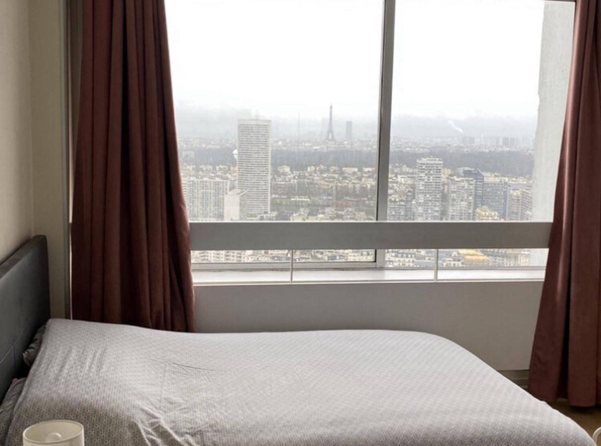 Appartement entier, One-Bedroom Apartment in Puteaux, Hauts-de-Seine