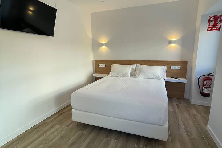 Hotel for 3 people - 1