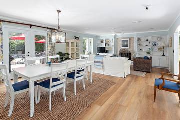 Vacation House for 12 Guests in St. Simons Island, Georgia, Picture 3